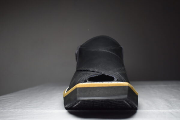 Elegant Black Kaptan Chappal - Image 7